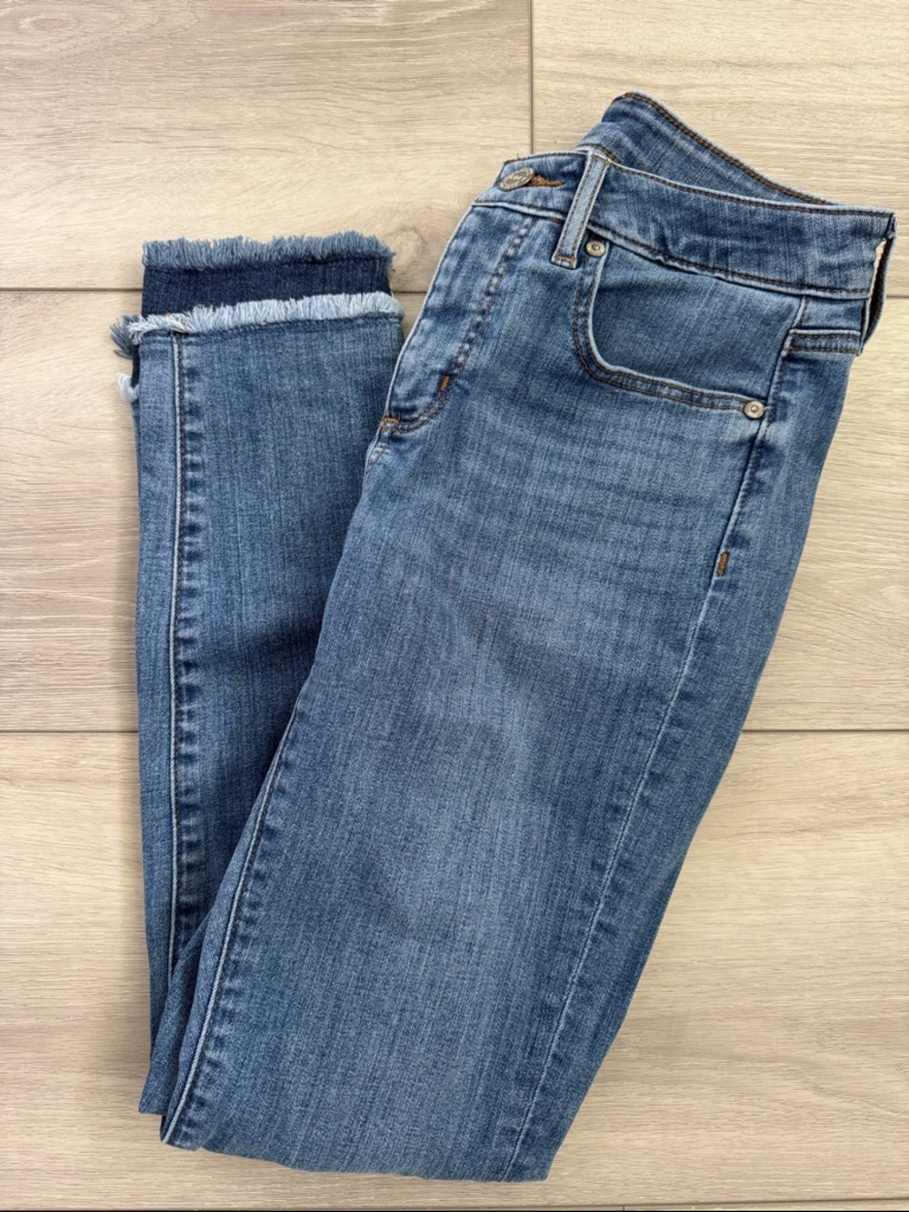 Loft Curvy Double Frayed Skinny Jeans